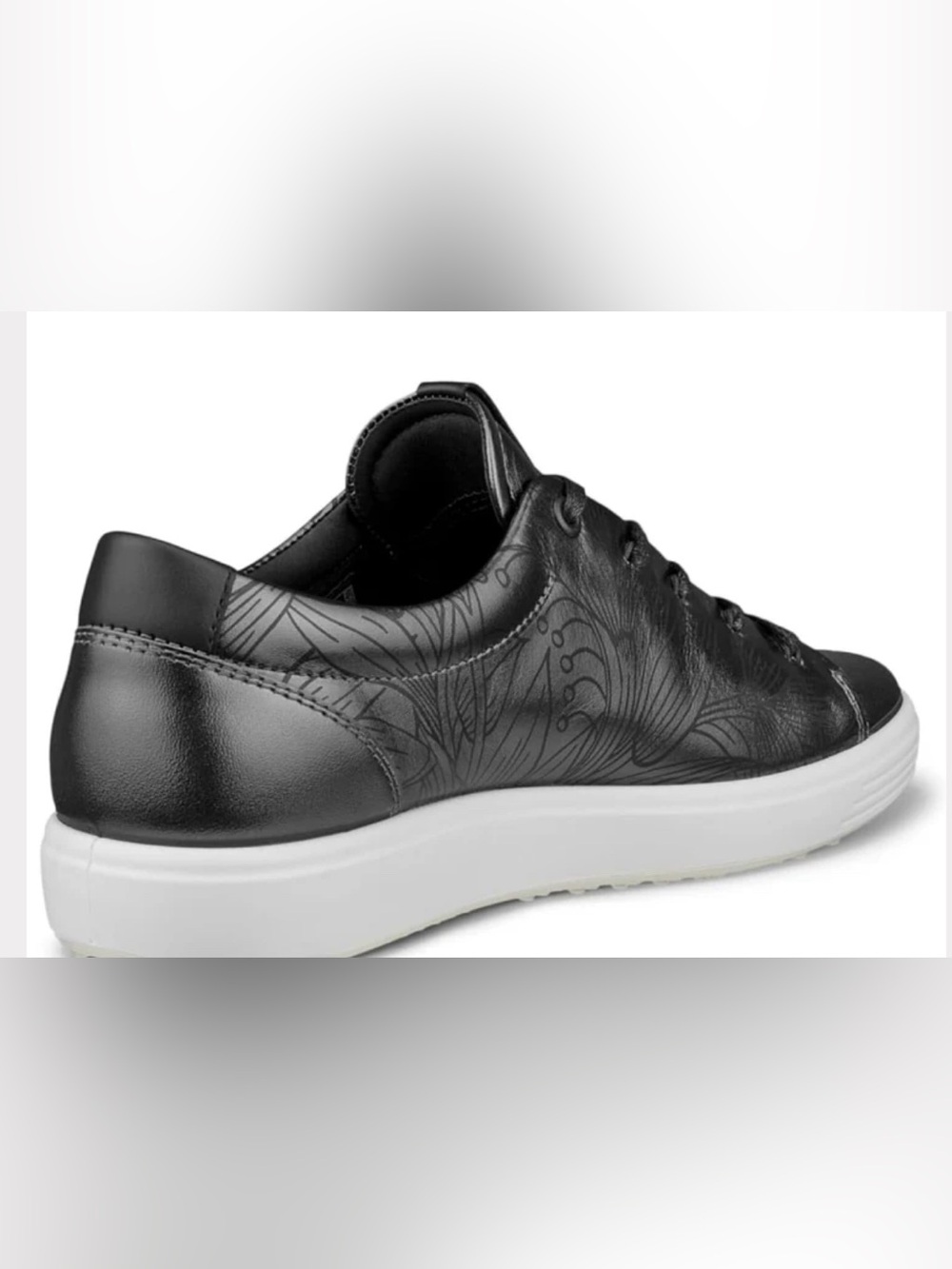 Women's ECCO Soft 7 Dainty Sneaker - Heavy Silver. Size 6-6.5
